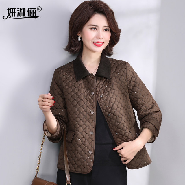 High-end brand mom autumn short coat 2025 new style small middle-aged and elderly women's light cotton windbreaker
