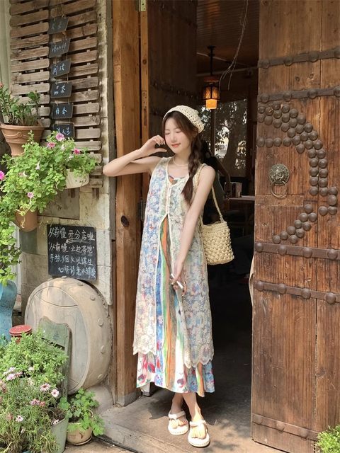 Bohemian niche hollow lace blouse top vacation style layered vest vest horse clip vest women