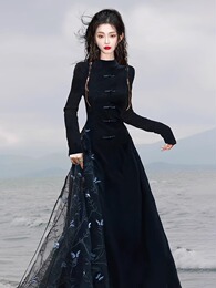 New Chinese style national wind improved daily cheongsam dress autumn and winter female retro three-dimensional butterfly black long skirt advanced sense