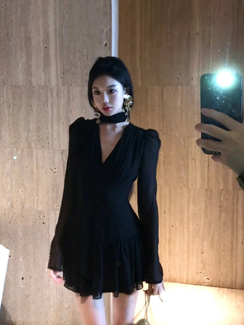 XZY/Xin Zhengyan, slightly fat mm pure and sexy purple V-neck long-sleeved dress for women in summer, sexy short skirt