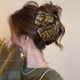 Retro contrasting triangle large shark clip hair volume large hair clip female high-end 2025 new hair clip