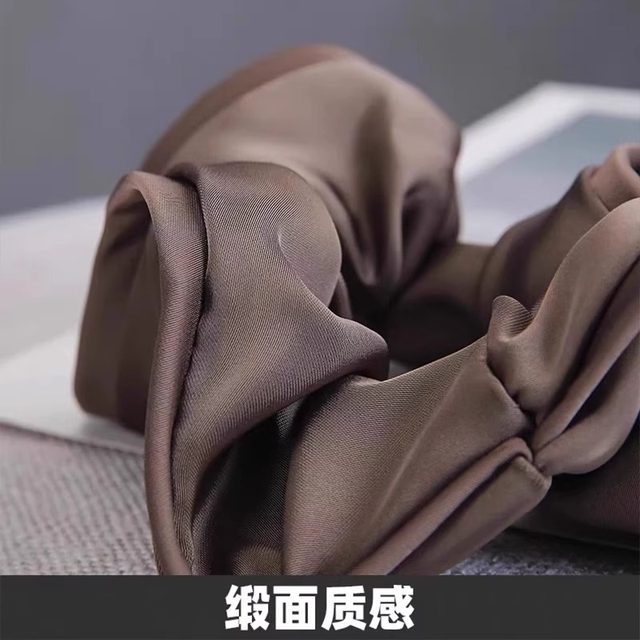 Korean high-end satin large intestine ring hair and necklace flower gentle temperament black fabric rubber band head rope tie ponytail
