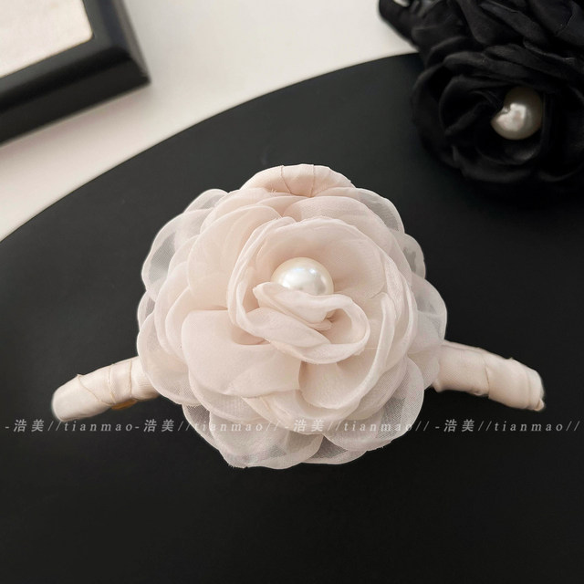 Gentle pearl flower grab clip women's 2025 new high-end style back head hair shark clip large hair clip hair accessories