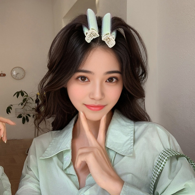 Curly hair drum bangs roll eight characters air curly bangs artifact hair root fluffy clip hollow roll bangs fluffy clip