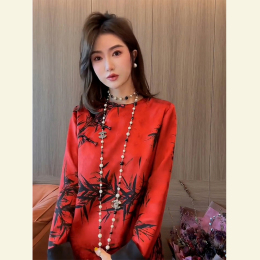 2023 Autumn and winter to improve the temperament of the cheongsam senior feel this year popular beautiful New Year uniforms red disc-button dress