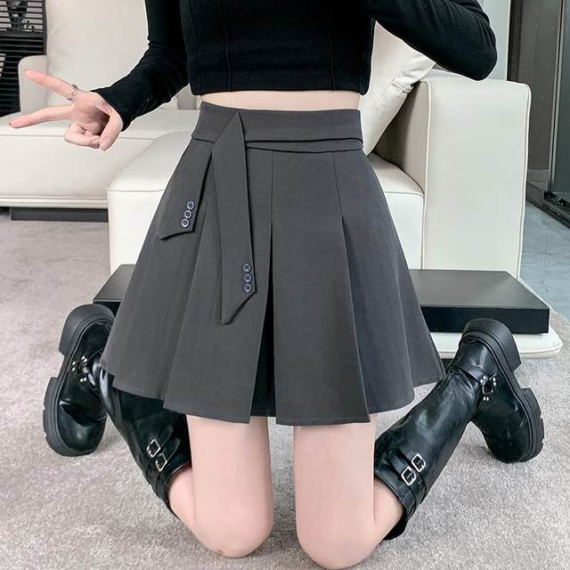 Design-sensual small suit skirt for women in autumn and winter high waist pleated skirt for slim and anti-exposure A-line skirt short skirt