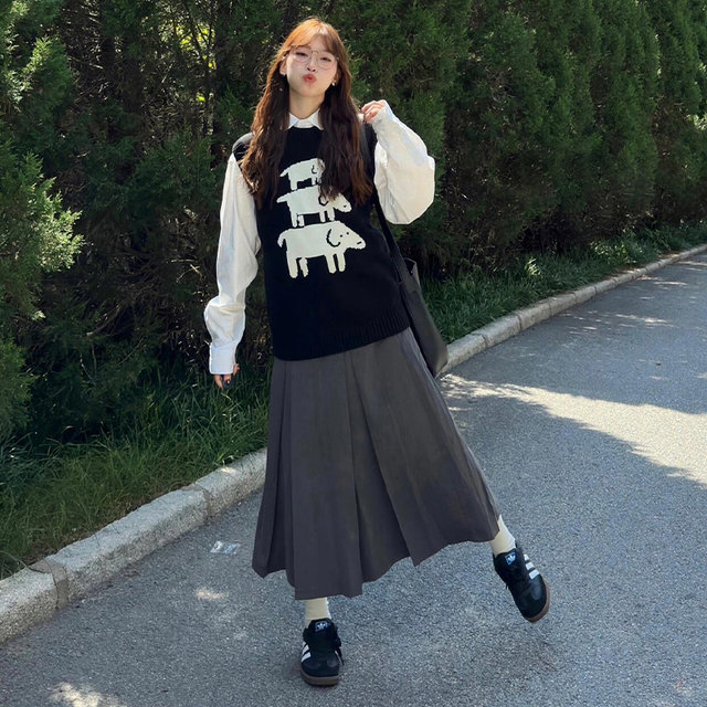 Gray skirt for women in spring, autumn and winter 2025 new high-waisted slim A-line small mid-length suit pleated skirt