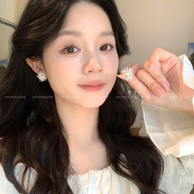 Daytime fireworks ~ Light luxury fireworks earrings for women, high-end niche sterling silver needle earrings, earrings without piercings, ear clips