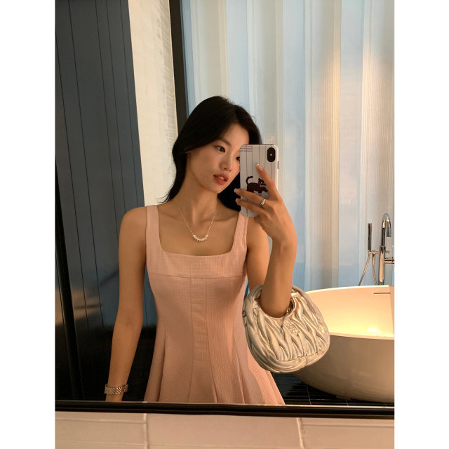 pusumede French square collar suspender dress for women in summer waist-hugging sleeveless textured skirt temperament vest skirt
