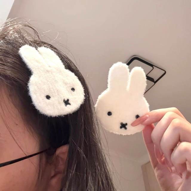 
Homemade Miffy Rabbit Plush Cartoon Post Bangs Stickers Sweet Girl Blackmailing Money Traceless Velcro Hair Accessories