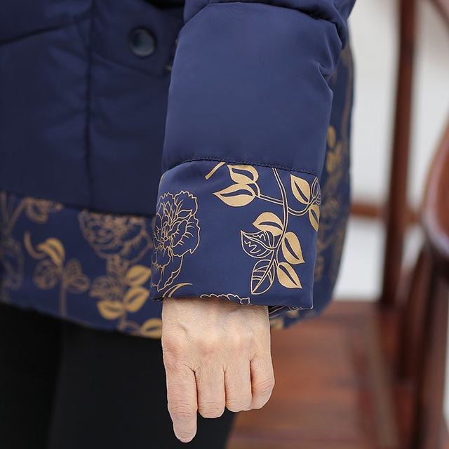 Middle -aged and elderly women's women's grandmother's grandmother dress winter down cotton jacket thickened cotton jacket old lady winter cotton jacket
