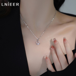 999 Silver Mobius Necklace Women's Light and Small 2023 New Advanced Inductive Clavicle Chain Valentine's Day Gift