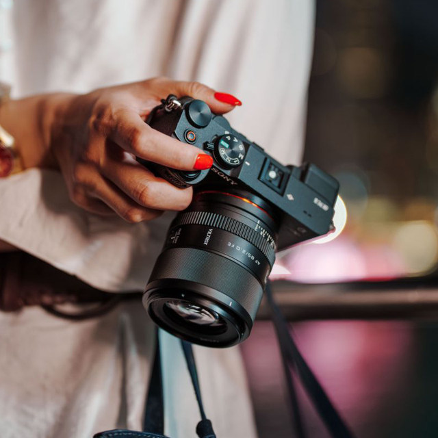 Vitrox 85mm F2.0 Evo autofocus micro single compact full-frame large aperture lens E-mount 85F2