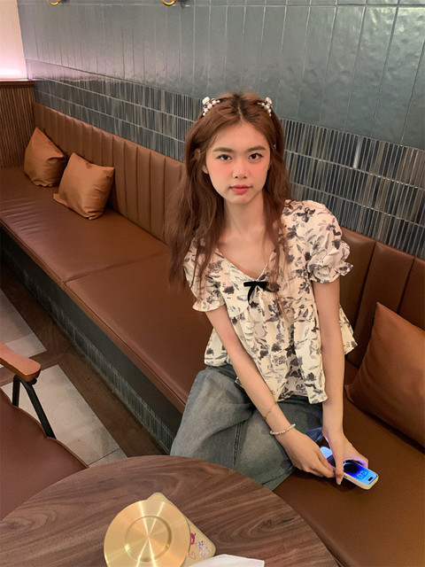 Ink printed puff sleeve shirt women's summer 2023 new style French niche retro bow short-sleeved top