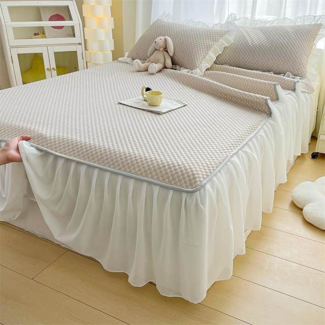 Summer ice silk cool mat A-class mother-child grade machine-washable iced bean soft mat bed skirt mat 2025 new mattress