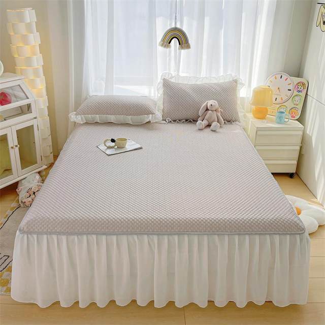 Summer ice silk cool mat A-class mother-child grade machine-washable iced bean soft mat bed skirt mat 2025 new mattress