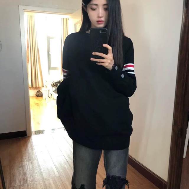 Internet celebrity striped sweater base shirt for men and women Korean style niche round neck pullover sweater casual knitted sweater