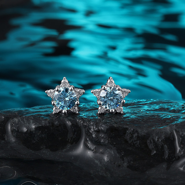 Blue ice crystal snowflake earrings for women titanium alloy ear piercing ear bone nail high-quality cochlear nail earrings titanium steel earrings