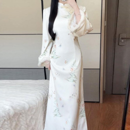 Vintage style new Chinese dress female autumn and winter unique senior feeling looks good to improve the cheongsam young daily