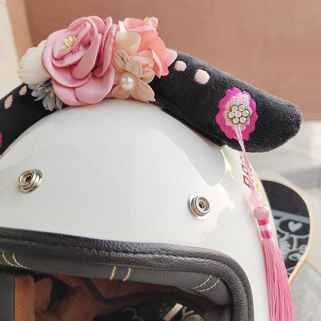 Empress Flag Helmet Decoration Gege Gadgets Plush Ears Ski Helmet Children's Balance Motorcycle Motorcycle Accessories