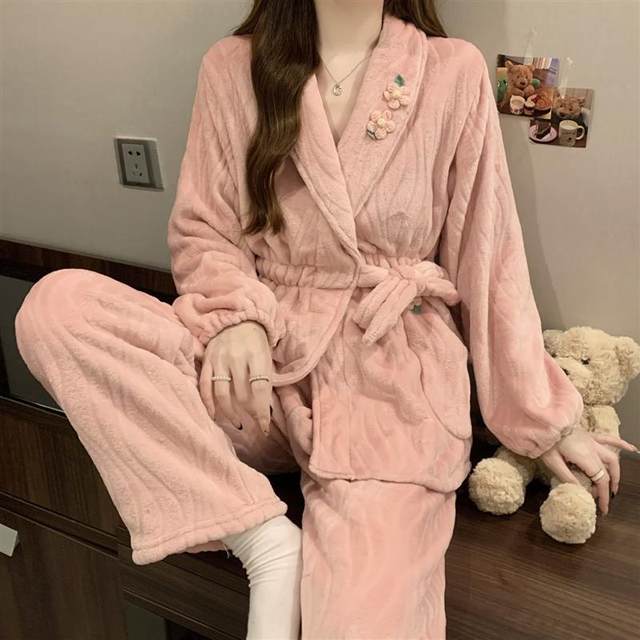 
Palace style autumn and winter thickened velvet lace flannel embroidery girly style light luxury pajamas women's suit for going out