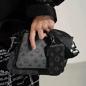Louis Vuitton MONOGRAM Monogram Unisex Canvas Street Style Leather Crossbody  Bag (M46340) in 2023