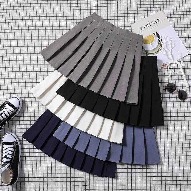 Pleated skirt for women in spring and summer jk white a-line skirt new Korean style high-waist short skirt autumn and winter large-size plaid skirt
