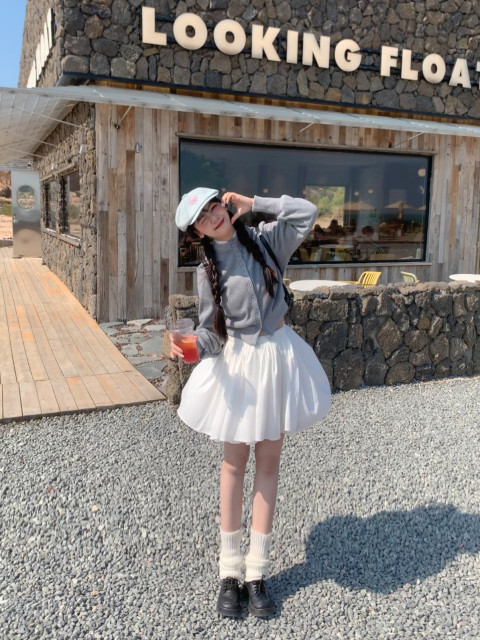 72VSICE Academy style design knitted cardigan for women's spring high-waisted short skirt A-line skirt two versatile
