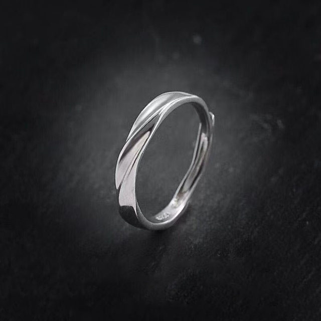 Mobius ring ring men's light luxury high-end single index ring women's niche design simple and adjustable