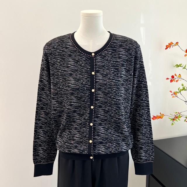 Mom's autumn sweater thin round neck top 2025 spring and autumn new style middle-aged and elderly people's fashionable loose base shirt