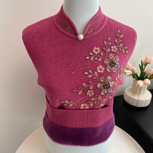 Mother's winter velvet sweater, new style bottoming shirt, middle-aged and elderly women's all-in-one velvet thickened knitted top