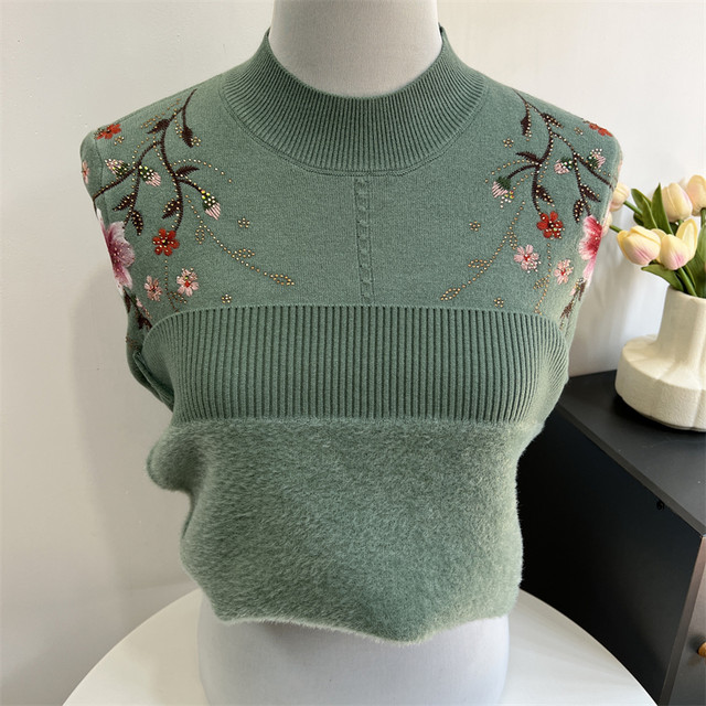 Mom's new winter clothing embroidered woolen sweater for middle-aged and elderly women autumn and winter half turtleneck plus velvet thickened sweater bottoming shirt