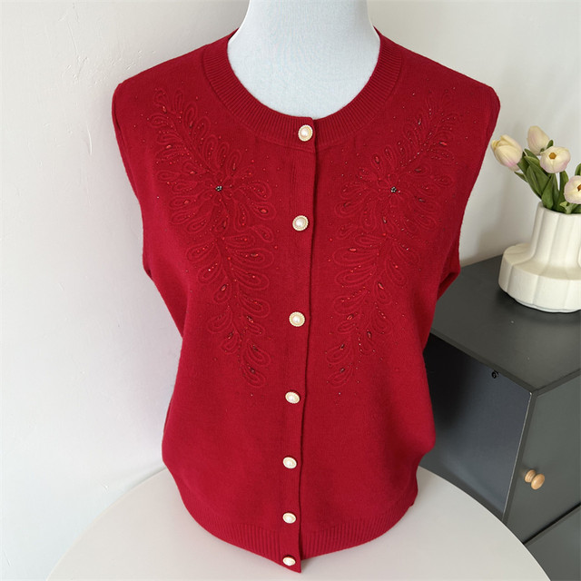 Middle-aged and elderly women's autumn woolen cardigans for women in their 60s and 70s, mother's coats, grandma's knitted tops