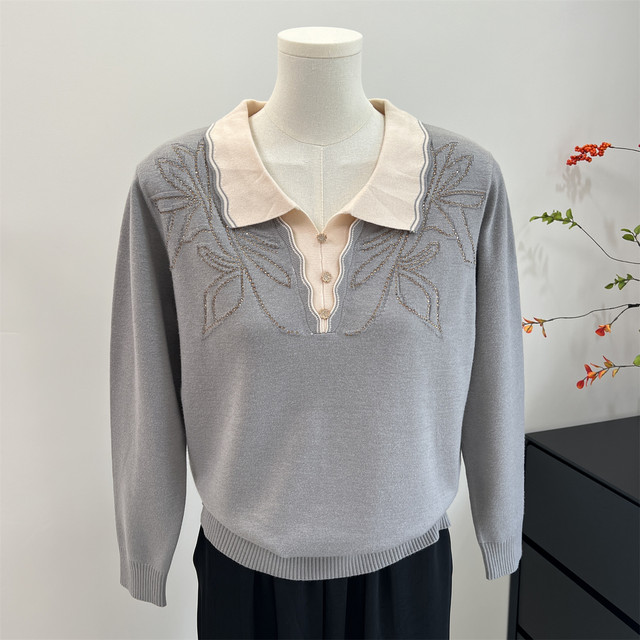 Mom's autumn knitted top 2025 new temperament lapel sweater middle-aged and elderly grandma early autumn long-sleeved bottoming shirt