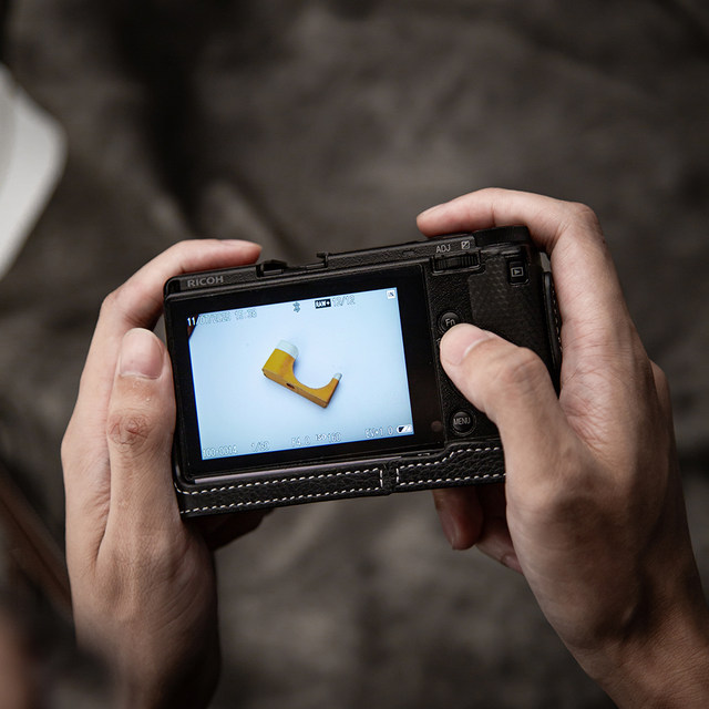 
Suitable for Ricoh GR3/GR3X Leather Case Genuine Leather Base GR4 Camera Protective Case GR3 Protective Case Camera Bag