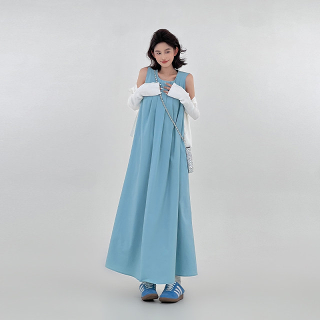 Wu Tongtong blue sleeveless vest dress for women in summer new style of seaside vacation style loose slim A-line long skirt