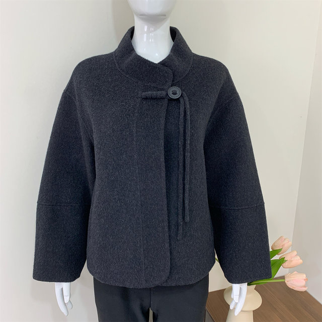 Mom's new autumn and winter woolen coat, lady's temperament, double-sided woolen coat, middle-aged and elderly women's noble top