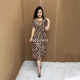 High -end women's fashion casual striped round neck dress summer models loose, foreign size large size over -the -knee short -sleeved skirt