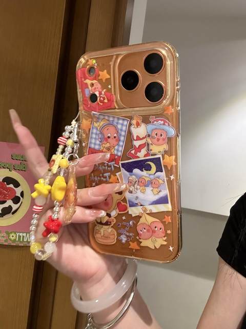 
Cute cartoon yellow glitter star villain splicing chain mobile phone case suitable for Apple 17promax new iPhone17pro all-inclusive 16pro protective cover 14/13 anti-fall 17 female model