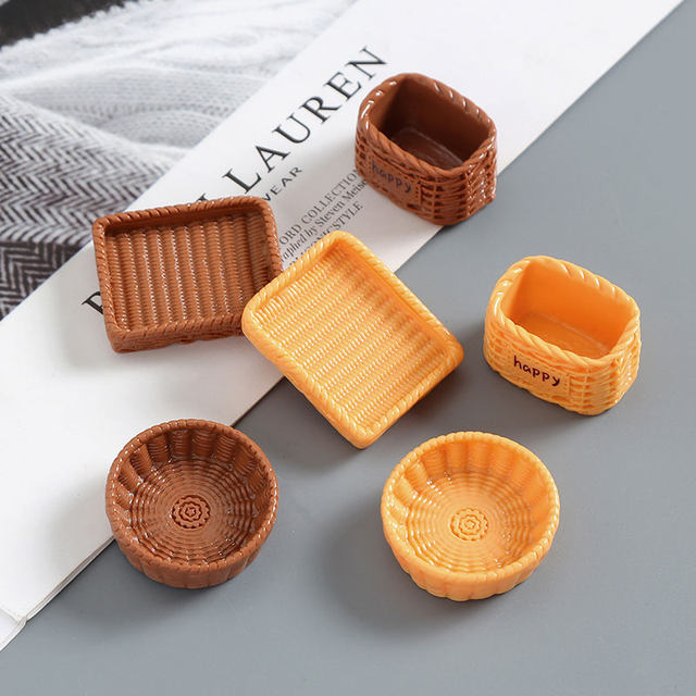 Three-dimensional bamboo basket simulated food play cream glue DIY handmade mini bread small ornament material resin accessories

