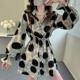 Design sensory folds, loose waist, long waist, long top, female covered buttocks, beautiful printed shirt horn sleeve shirt