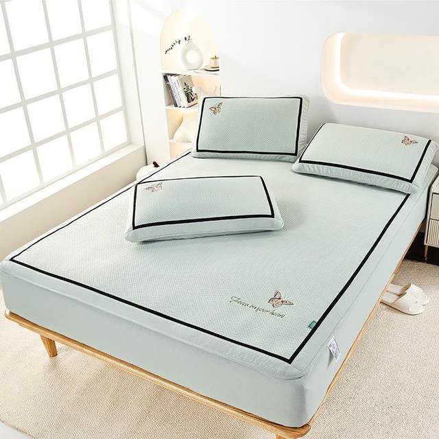 
2025 New Category A Maternal and Infant Grade Cooling Mat Three-piece Set Bingdoudou Cooling Mat Can Be Machine Washed