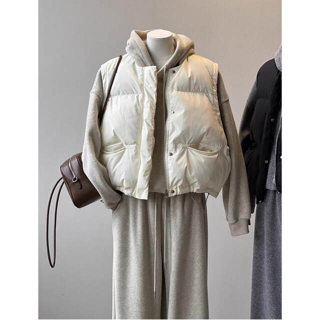 Collarless down cotton short vest for women 2024 autumn and winter new loose and fashionable high-end bread suit warm cotton suit