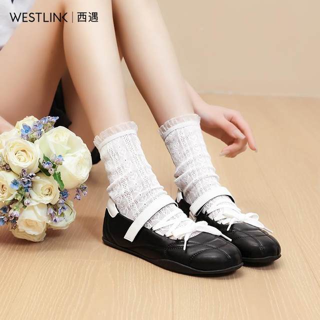 Western-Escape French Mary Jane Shoes Women's 2025 Spring New Light Mouth Single Shoes Velcro Flat Sole Ballet Shoes Sports Style
