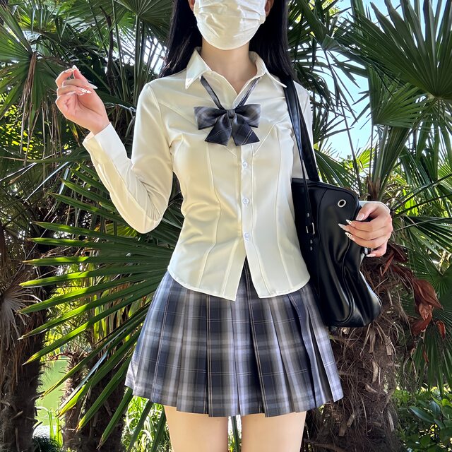 Meow Tai JK waist elastic shirt V -neck short -sleeved slimming shirt is thin, hot girl girl spring and summer white
