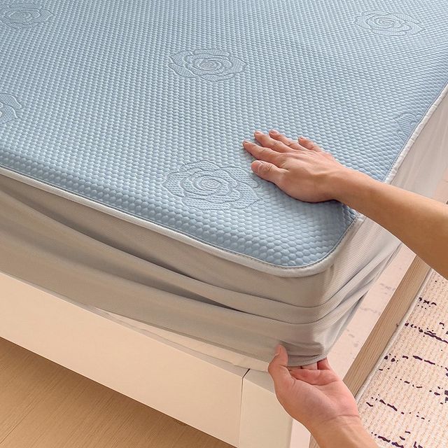 
Bingdoudou cooling mat and fitted sheet set, three-piece set, can be customized in custom sizes, maternal and infant category A, summer ice-feel folding soft mat