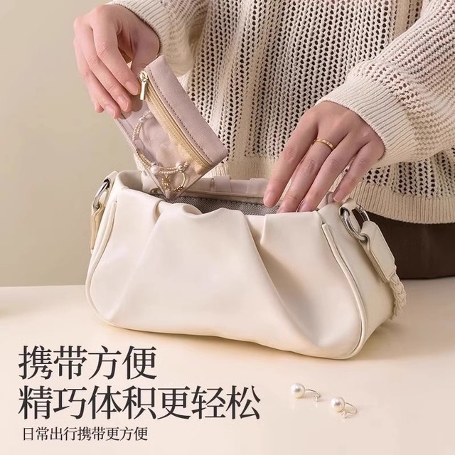 Jewelry bag velvet high -end sealing anti -oxidized jewelry box jewelry earrings earrings ring necklace storage storage bag