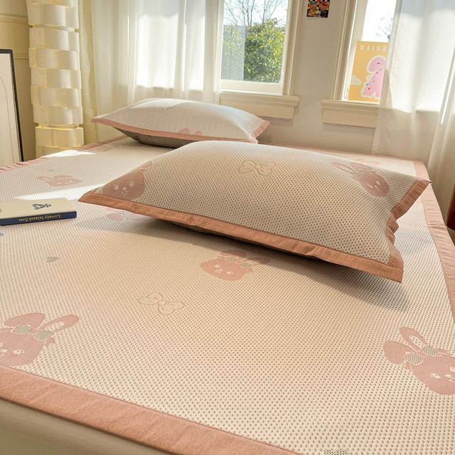 
Category A maternal and infant grade icedoudou mat three-piece set summer ice silk mat student dormitory single summer children's mat