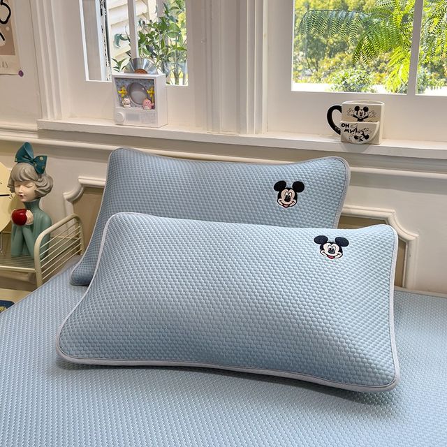 
Summer Class A ice bean embroidered ice silk mat maternal and infant grade sheets soft mat bed sheet mat washable for winter and summer