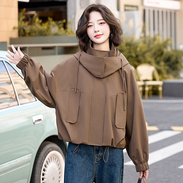 Loose leisure hooded wild, short outer set female small man 2024 autumn Korean version of work design sensor jacket top